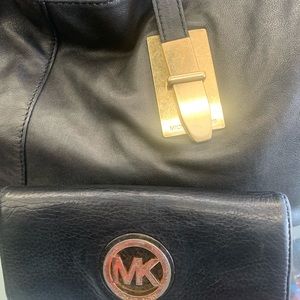 Handbag and wallet set